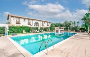 2 Bedroom Pet Friendly Home In Siracusa